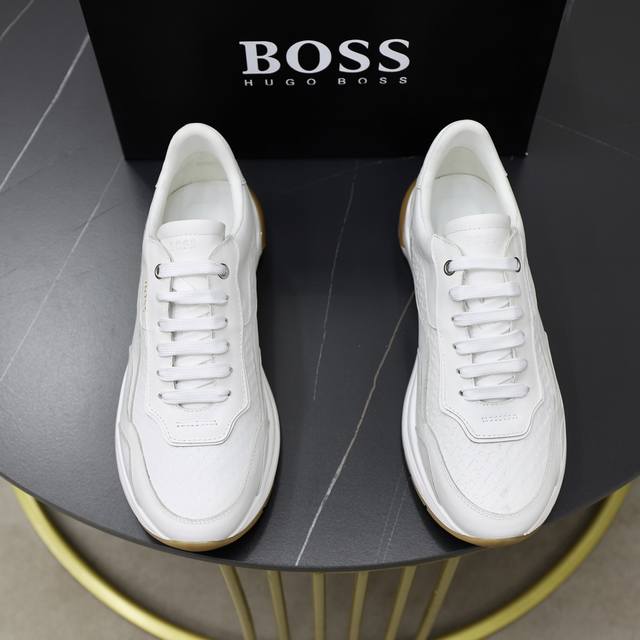 出厂价： 顶级原单boss 最新上市、进口原版牛皮面、高级原版图案。高端1:1开模定制，原版大底，更轻便，防滑。时尚主打潮流，百搭爆款。散发时尚休闲气息，时尚就