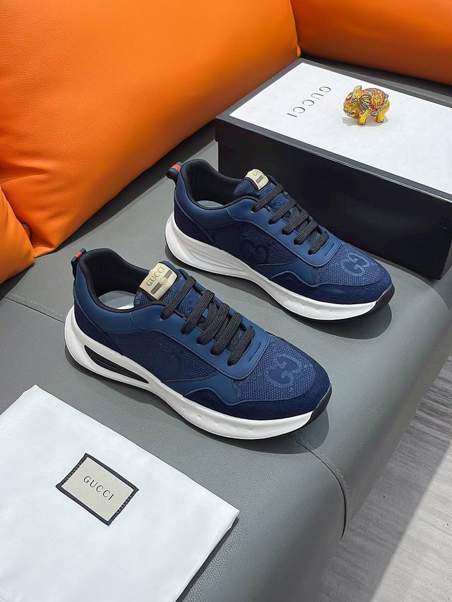 商品名称：Gucci 古驰 正规码数: 38-44 休闲鞋 商品材料：精选 牛皮鞋面，柔软羊皮内里；原厂大底。