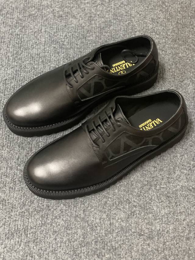 valentino 顶级p: Size:39-44 45.46 专柜原版全套包装 2024Valentino 华伦天奴 男鞋男性乐福鞋 专柜同步进口牛皮进口牛里