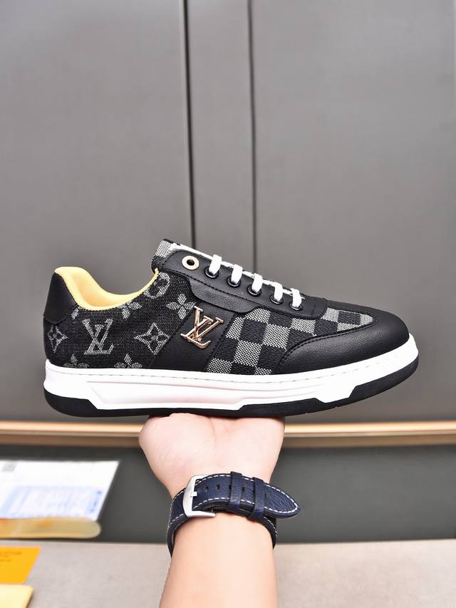 2024新品 商品商标：Lv* 路易威* 休闲鞋 正码码数: 38-44 可订做45 商品材料：鞋面1:1材质皮里，橡胶耐磨大底。