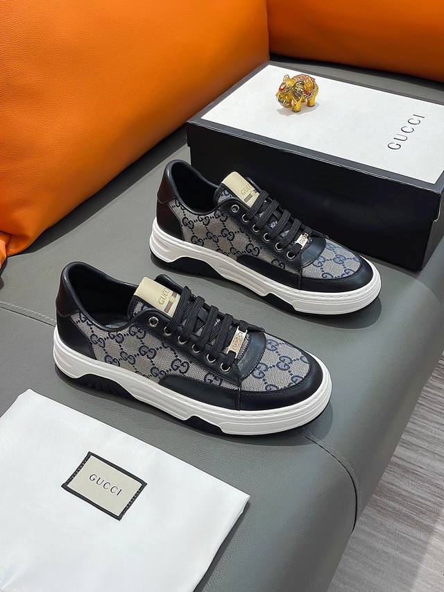 商品名称：Gucci 古驰 正规码数: 38-44 休闲鞋 商品材料：精选 牛皮鞋面，柔软羊皮内里；原厂大底。