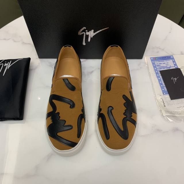 商品商标:Giuseppe Zanotti 正码码数:38-44 37.45定做 商品材料:Gz休闲男鞋，进口头层防水牛仔布高端上档次，牛皮里，橡胶耐磨原版大底