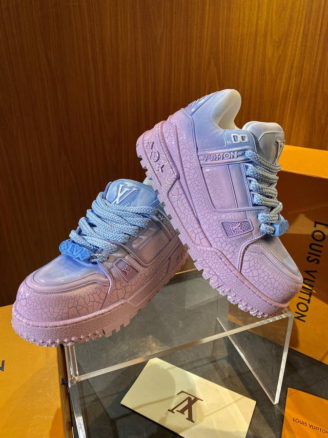 L家 胖丁男女同款trainer Maxi Size；36~46 45.46定制 Trainer Maxi运动鞋选用素面、在头层牛皮的基础上再二次创作 ，炸裂.