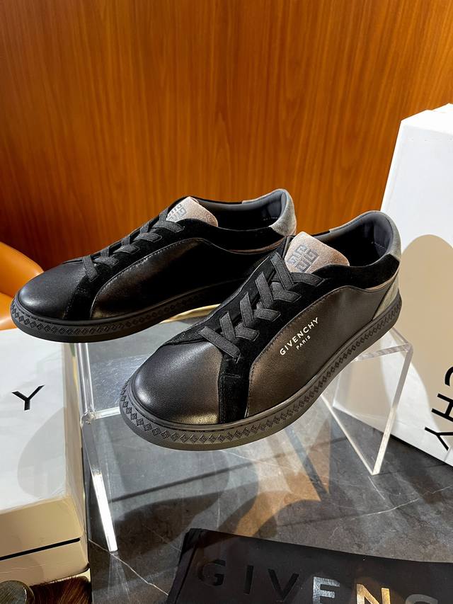 纪梵希 G Set Sneakers In Leather And Suede Size：39~44 45. 46定制 新款 松紧带有点杰尼亚的感觉 细节g4方