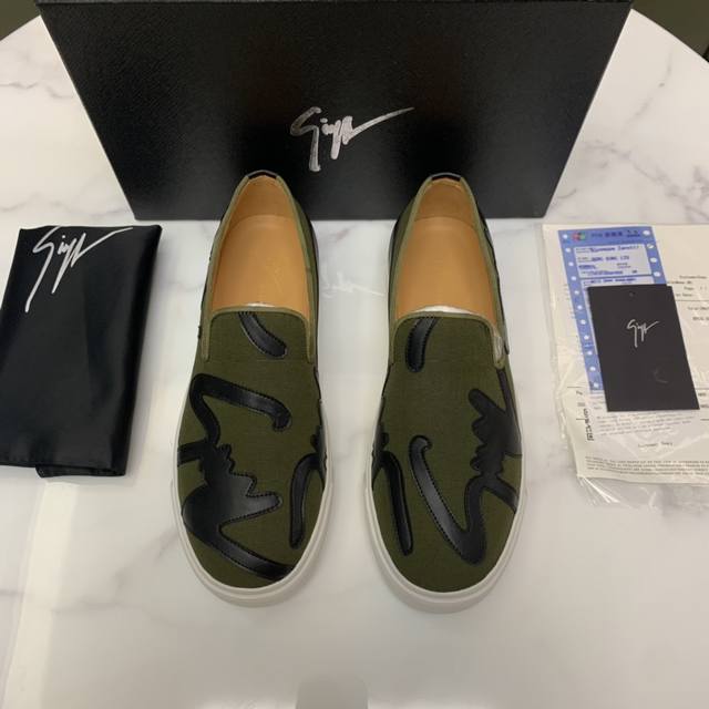 商品商标:Giuseppe Zanotti 正码码数:38-44 37.45定做 商品材料:Gz休闲男鞋，进口头层防水牛仔布高端上档次，牛皮里，橡胶耐磨原版大底