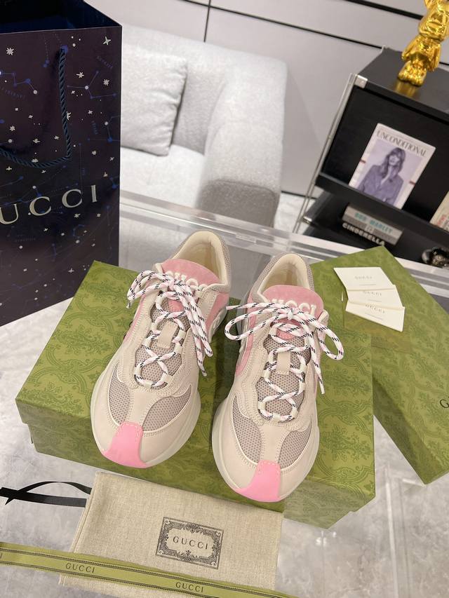 工厂价： 女款gucci Run系列情侣款运动鞋 23Ss最新爆款 老爹鞋运动鞋，专柜购买原版一比一打造 所有细节 材料 全部跟你在专柜买到的都一样 独家原版材