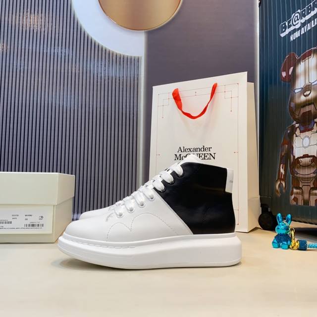 alexander Mcqueen 情侣款 P: 女少 女size:女35-40男39-45 女40.男45 订做 Alexander Mcqueen太阳]麦昆