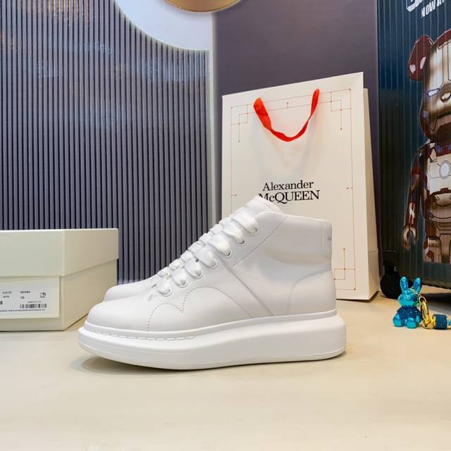 alexander Mcqueen 情侣款 P: 女少 女size:女35-40男39-45 女40.男45 订做 Alexander Mcqueen太阳]麦昆