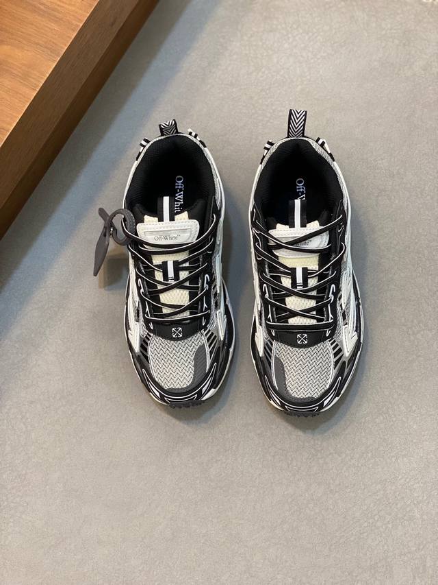 off-White C O Virgil Abloh 登休山闲鞋 24年款新 采用保环牛剖革合组网织鞋布面材质 鞋垫嵌入泡发缓震eva物料 正确底中搭载eva轻