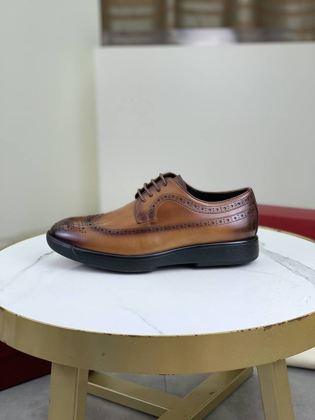 工厂价 顶级品质 Salvatore Ferragamo 菲拉格慕商务皮鞋，1:1顶级代购品质，鞋面进口精选原版开边珠小牛皮，内里垫脚均用进口原版水染牛皮，进口