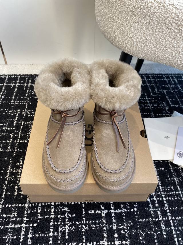 代购级短筒 中筒 Ugg.皮毛一体雪地靴 看多了经典款 需要一些点缀 今年特别爱毛线编织 成为寒冬流行穿搭的主流趋势 漫长的冬日还有什么比舒适度保暖更渴求呢 S