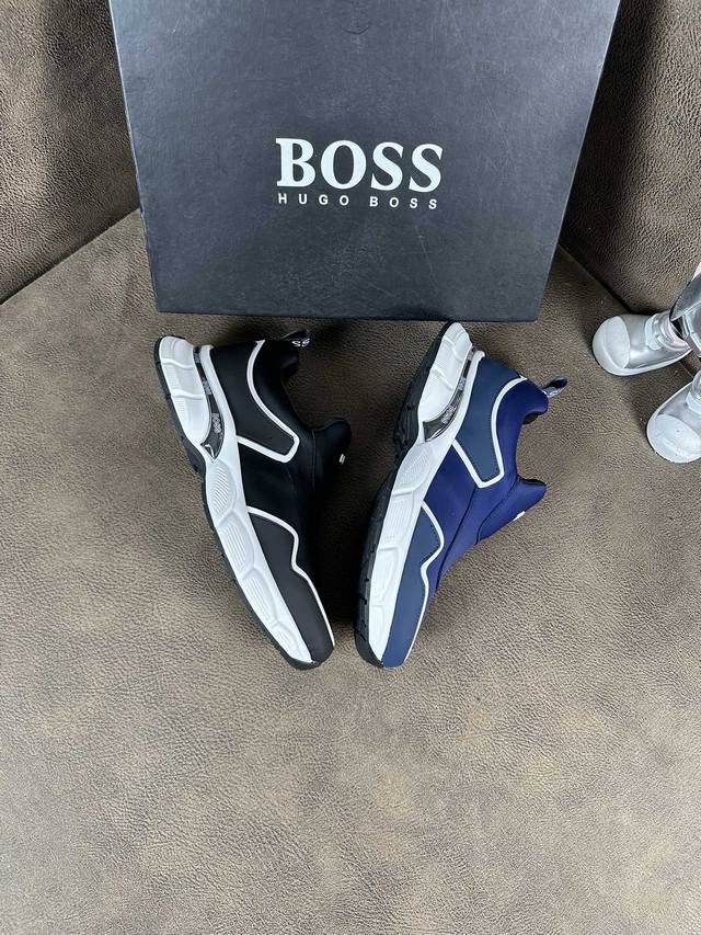 工厂价： Boss 运动男鞋，以经典的设计成为永不落幕的时尚宠儿，经典的休闲造型。采用进口透气面，太阳]品牌专用大底，Tpu耐磨超轻大底，轻便，整体设计和谐统一