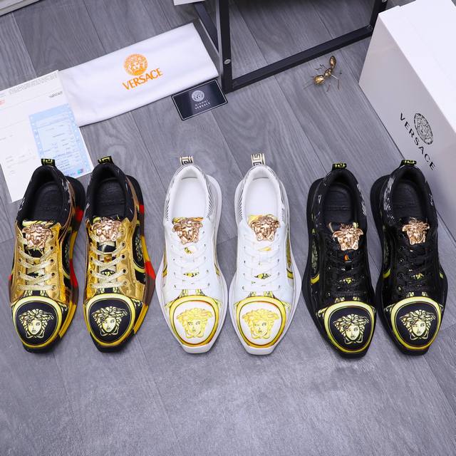 商品商标：Versace 范思哲 休闲鞋 正码码数: 38-44 商品材料：精选牛皮拼接鞋面 网内里 牛皮鞋墊 橡胶大底