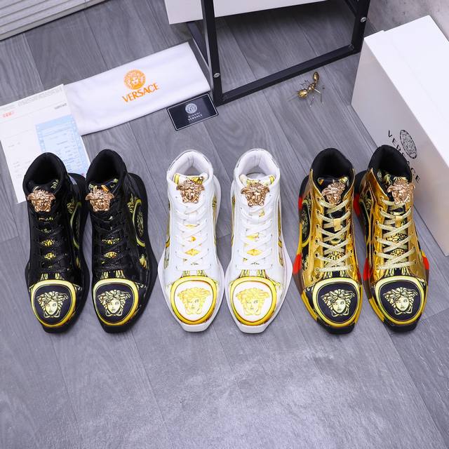 商品商标：Versace 范思哲 高帮休闲鞋 正码码数: 38-44 商品材料：精选牛皮拼接透气鞋面 网内里 牛皮鞋墊 橡胶大底 - 点击图像关闭