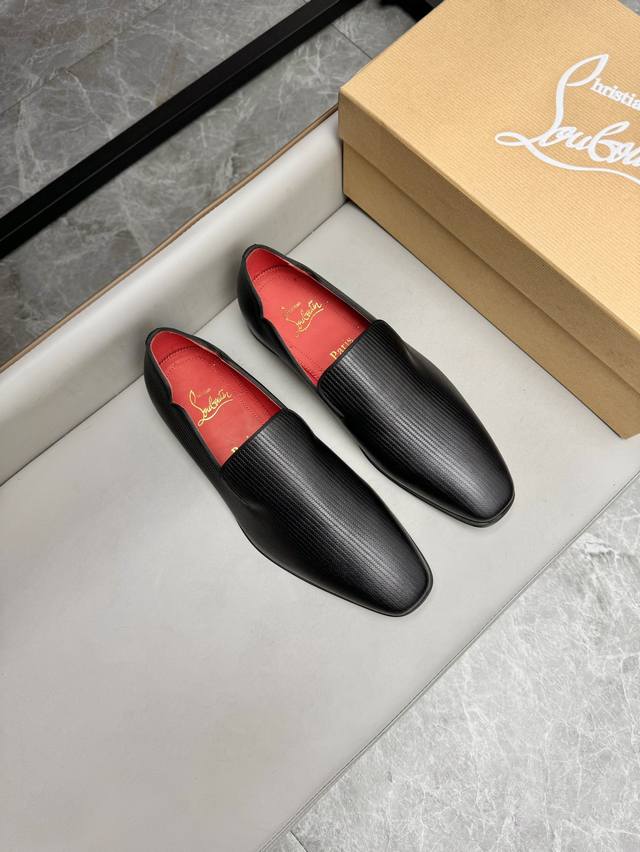 christian Louboutin Cl 高品质男鞋 面料选用进口小牛皮，牛皮内里，意大利进口真皮大底 码数：39-44 38，45，46定做