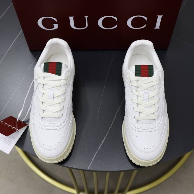 出厂价： 顶级原单 品牌：古奇gucci 标准码：男码38 44 45可以定做 等级：官网同款 材料：原版牛皮拼接 舒适透气顶级混种加厚羊皮内里 原版耐磨柔软大