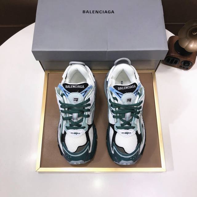 工厂 顶级版本 Balenciaga 巴黎7.5 巴黎世家 最新配色潮流复古休闲鞋 通过溢胶、做旧、缝线等细节， 展示了设计师 Demna 的运动鞋风格， 用一