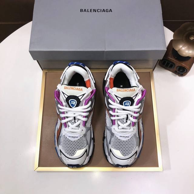 工厂 顶级版本 Balenciaga 巴黎7.5 巴黎世家 最新配色潮流复古休闲鞋 通过溢胶、做旧、缝线等细节， 展示了设计师 Demna 的运动鞋风格， 用一