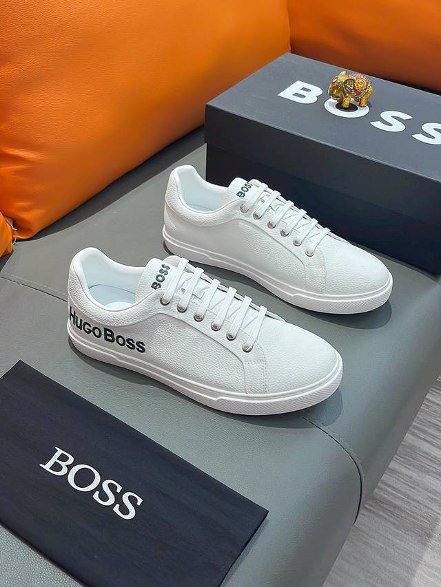 商品名称：Boss 波士 正规码数: 38-44 休闲鞋 商品材料：精选 牛皮鞋面，舒适羊皮内里 ；原厂大底。