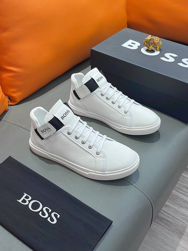 商品名称：Boss 波士 正规码数: 38-44 休闲鞋 商品材料：精选 牛皮鞋面，舒适羊皮内里 ；原厂大底。