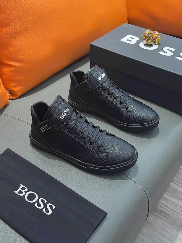 商品名称：Boss 波士 正规码数: 38-44 休闲鞋 商品材料：精选 牛皮鞋面，舒适羊皮内里 ；原厂大底。