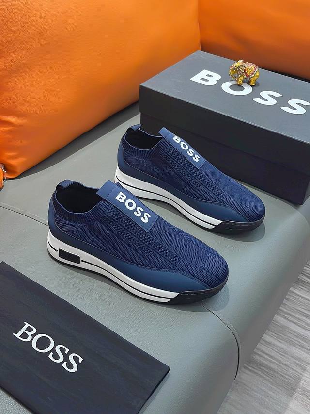 商品名称：Boss 波士 正规码数: 38-44 套脚鞋 商品材料：精选 网布鞋面，舒适羊皮内里 ；原厂大底。