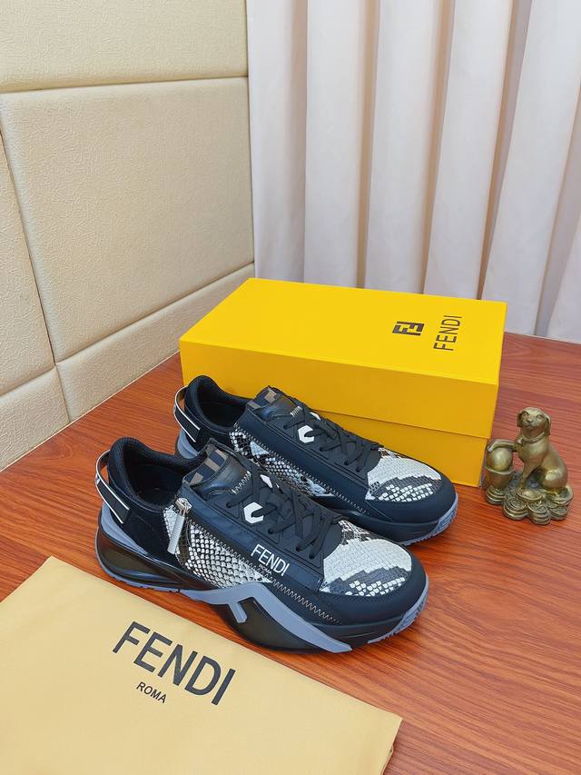 实价： Fendi.芬迪 新款 精品休闲鞋 原版高品质鞋面进口牛皮制作 真皮内里加厚乳胶鞋垫版型时尚 动感十足原版芬迪舒适大底 简洁大方运动休闲。码数38-44