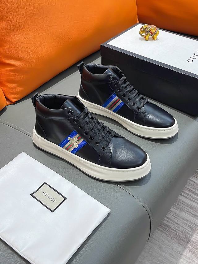 商品名称：Gucci 古驰 正规码数: 38-44 高帮鞋 商品材料：精选 牛皮鞋面，柔软羊皮垫脚；原厂特供大底。