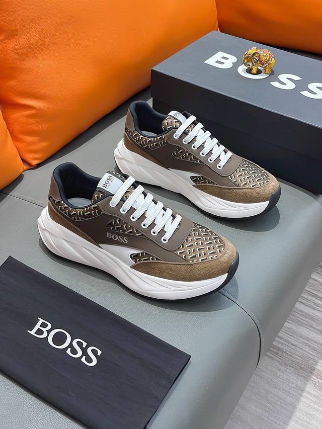 商品名称：Boss 波士 正规码数: 38-44 休闲鞋 商品材料：精选 牛皮鞋面，舒适羊皮内里 ；原厂大底。