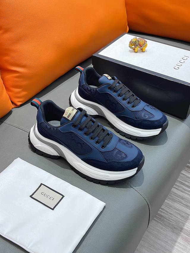 商品名称：Gucci 古驰 正规码数: 38-44 休闲鞋 商品材料：精选 牛皮鞋面，柔软羊皮内里；原厂大底。