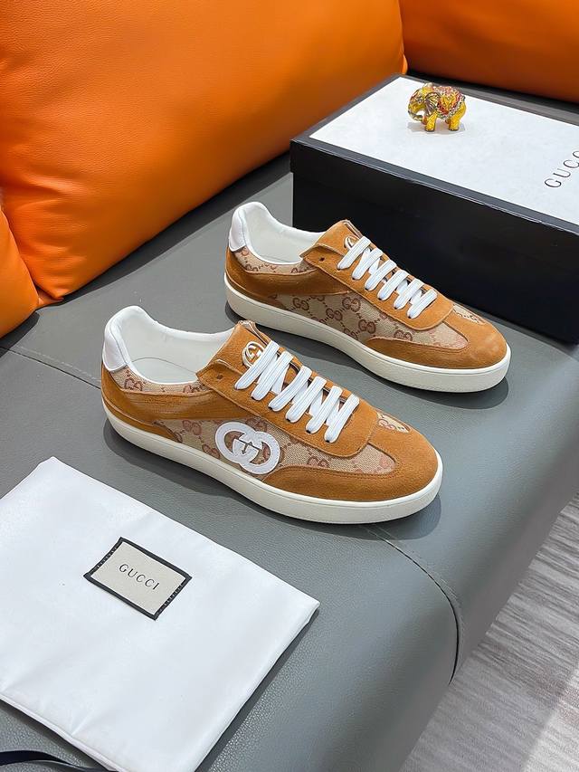 商品名称：Gucci 古驰 正规码数: 38-44 休闲鞋 商品材料：精选 牛皮鞋面，柔软羊皮内里；原厂大底。