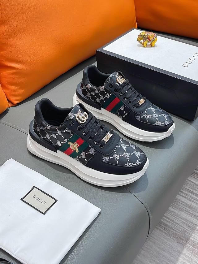 商品名称：Gucci 古驰 正规码数: 38-44 休闲鞋 商品材料：精选 牛皮鞋面，柔软羊皮内里；原厂大底。