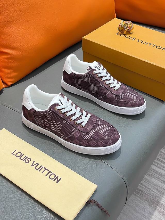 商品名称：Louis Vuitton 路易 威登 正规码数: 38-44 休闲鞋 商品材料：精选 牛皮鞋面，柔软绒毛内里；原厂大底。