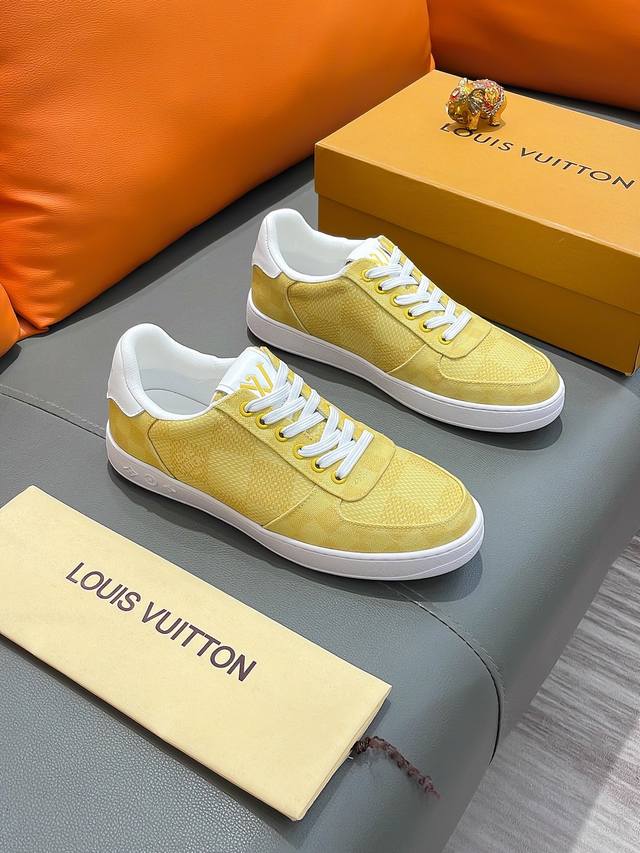 商品名称：Louis Vuitton 路易 威登 正规码数: 38-44 休闲鞋 商品材料：精选 牛皮鞋面，柔软绒毛内里；原厂大底。