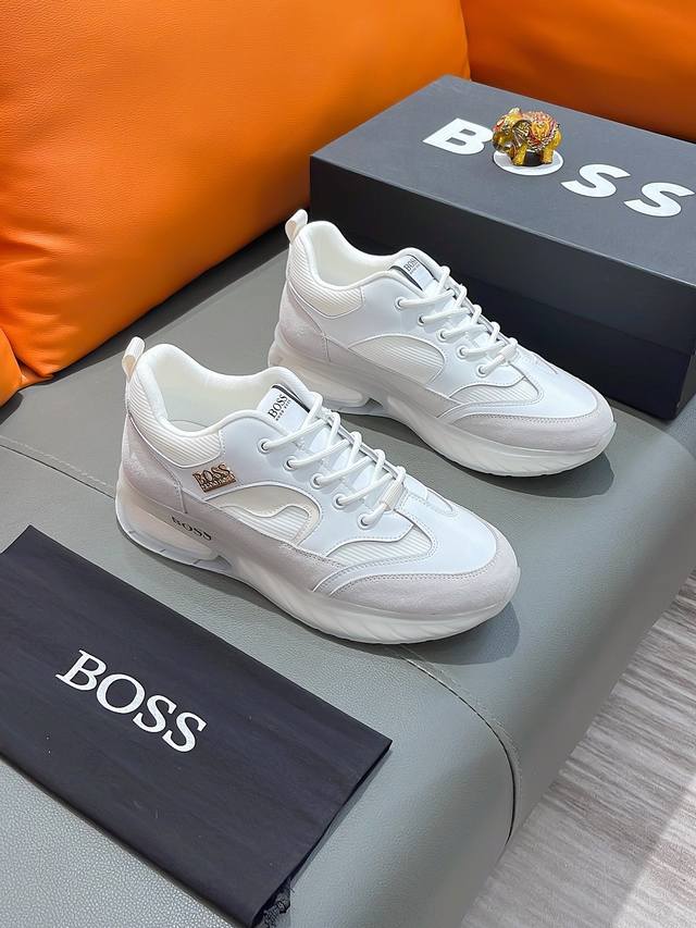 商品名称：Boss 波士 正规码数: 38-44 休闲鞋 商品材料：精选 牛皮鞋面，舒适羊皮内里 ；原厂大底。