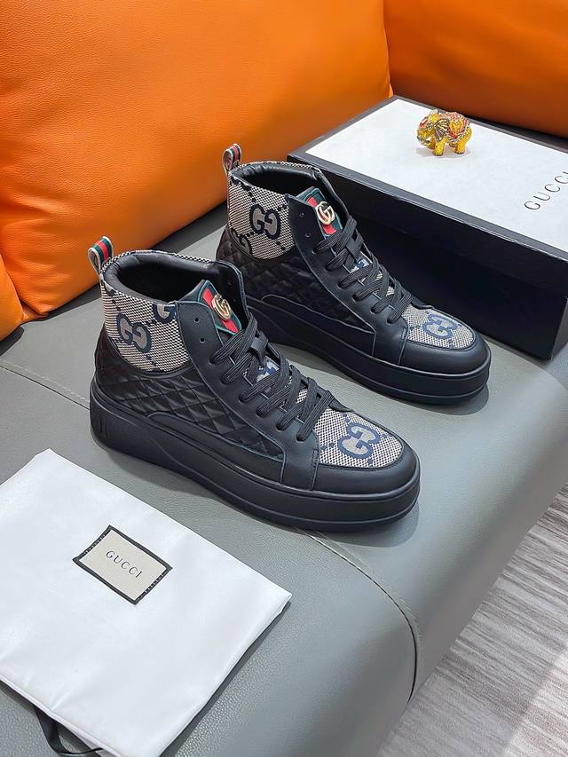 商品名称：Gucci 古驰 正规码数: 38-44 高帮鞋 商品材料：精选 牛皮鞋面，柔软绒毛内里；原厂大底。