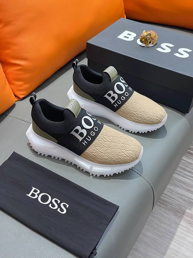 商品名称：Boss 波士 正规码数: 38-44 套脚鞋 商品材料：精选 飞织鞋面，舒适羊皮内里 ；原厂大底。