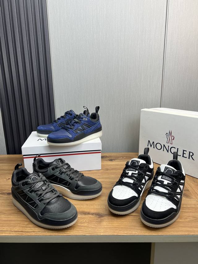 工厂价 Moncler蒙口 盟可睐 运动鞋 Size；39~46 Pivo低帮鞋是一款休闲的都市运动鞋，灵感源于经典的篮球鞋款式。 牛皮鞋面点缀宛如字母m的抗撕