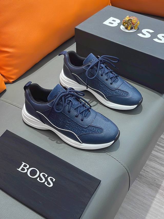 商品名称：Boss 波士 正规码数: 38-44 休闲鞋 商品材料：精选 牛皮鞋面，舒适羊皮内里 ；原厂大底。