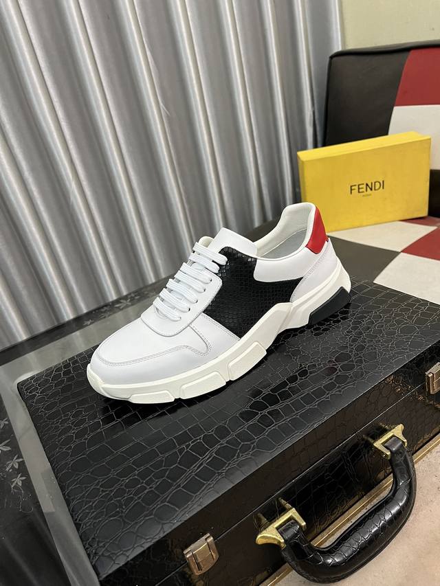 出厂价： Fendi.芬迪 新款 精品休闲鞋 原版高品质鞋面进口飞织网布拼接制作 真皮内里加厚乳胶鞋垫版型时尚 动感十足原版芬迪舒适大底 简洁大方运动休闲。码数