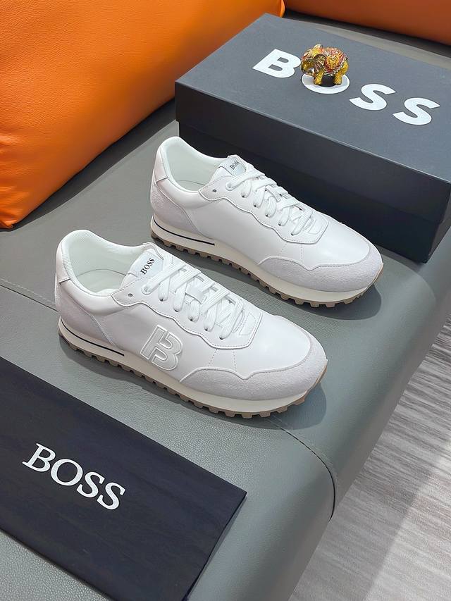 商品名称：Boss 波士 正规码数: 38-44 休闲鞋 商品材料：精选 牛皮鞋面，舒适羊皮内里 ；原厂大底。