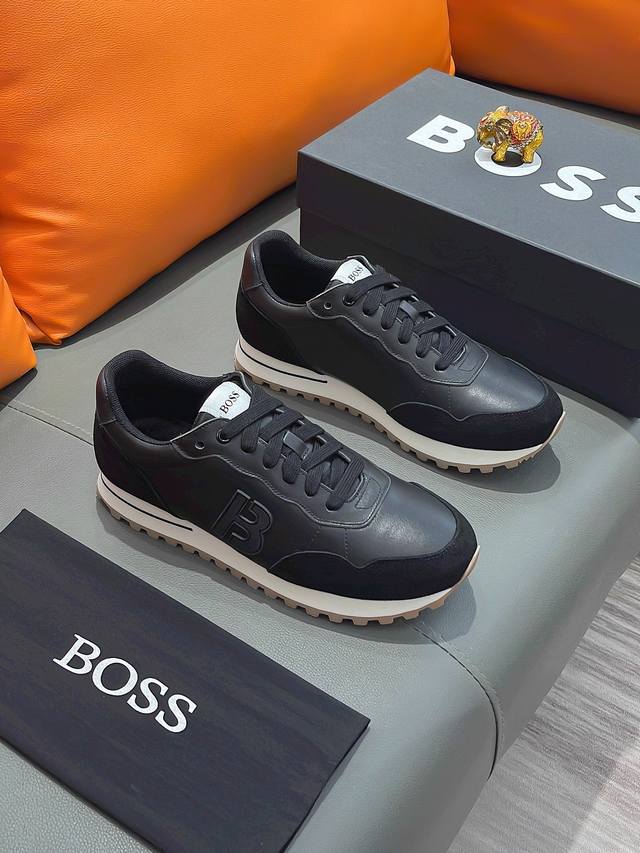 商品名称：Boss 波士 正规码数: 38-44 休闲鞋 商品材料：精选 牛皮鞋面，舒适羊皮内里 ；原厂大底。