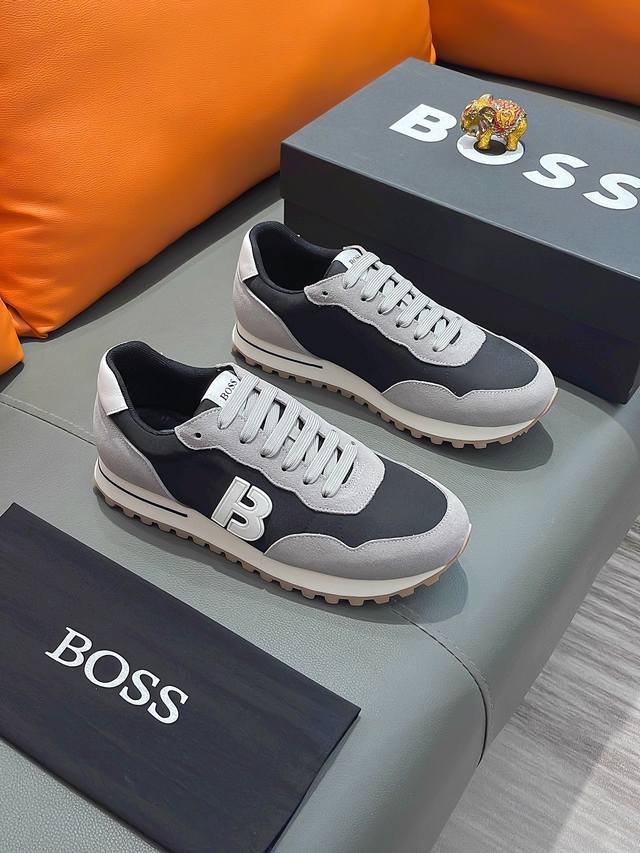 商品名称：Boss 波士 正规码数: 38-44 休闲鞋 商品材料：精选 牛皮鞋面，舒适羊皮内里 ；原厂大底。