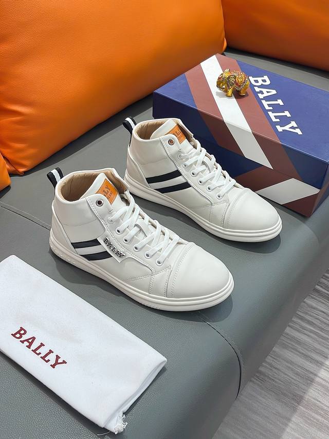 商品名称：Bally 巴利 正规码数: 38-44 高帮鞋 商品材料：精选 牛皮鞋面，柔软羊皮内里；原厂大底。