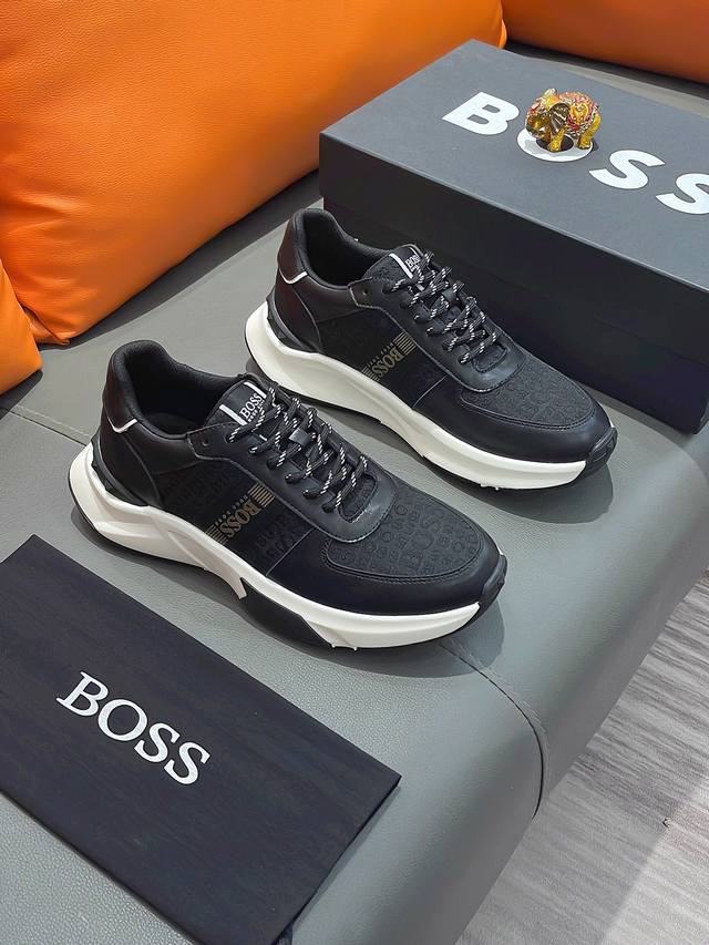 商品名称：Boss 波士 正规码数: 38-44 休闲鞋 商品材料：精选 牛皮鞋面，舒适羊皮内里 ；原厂大底。