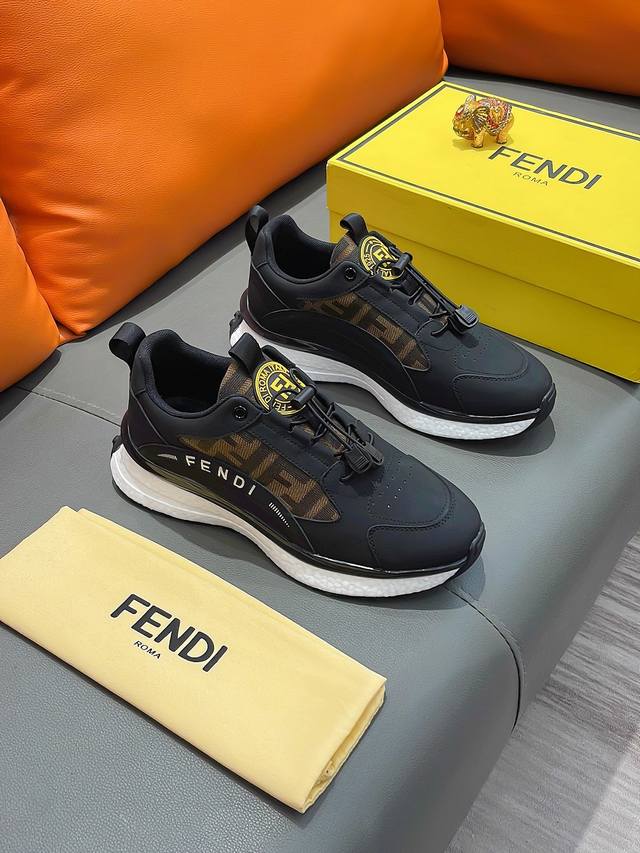 商品名称：Fendi 芬迪 正规码数: 38-44 休闲鞋 商品材料：精选 牛皮鞋面，柔软羊皮内里；原厂大底。