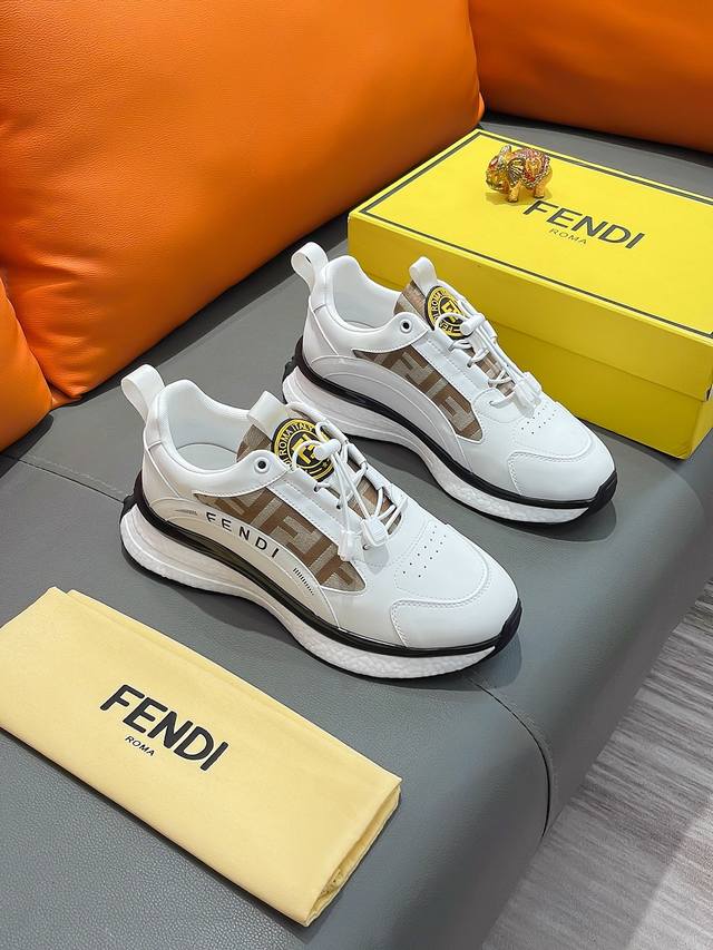 商品名称：Fendi 芬迪 正规码数: 38-44 休闲鞋 商品材料：精选 牛皮鞋面，柔软羊皮内里；原厂大底。