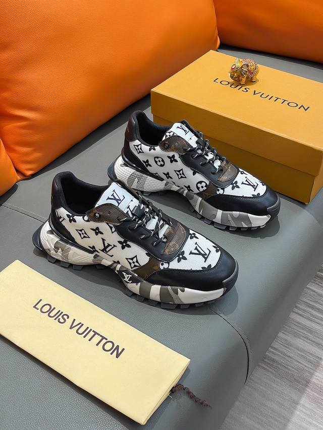 商品名称：Louis Vuitton 路易 威登 正规码数: 38-44 休闲鞋 商品材料：精选 牛皮鞋面，柔软羊皮内里；原厂大底。