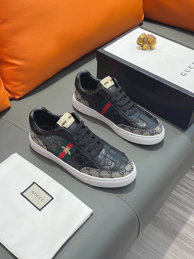 商品名称：Gucci 古驰 正规码数: 38-44 休闲鞋 商品材料：精选 牛皮鞋面，柔软羊皮内里；原厂大底。