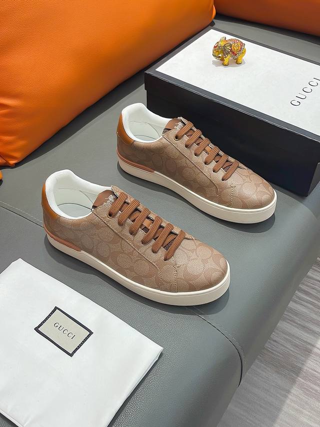 商品名称：Gucci 古驰 正规码数: 38-44 休闲鞋 商品材料：精选 牛皮鞋面，柔软羊皮内里；原厂大底。